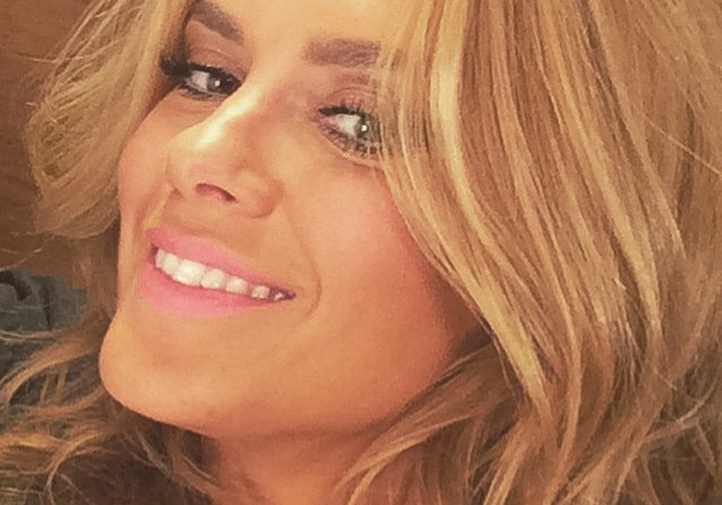 Lavar cabelo com água de coco é a nova onda entre celebs