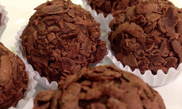 Brigadeiro de batata-doce Brigadeiro de batata-doce