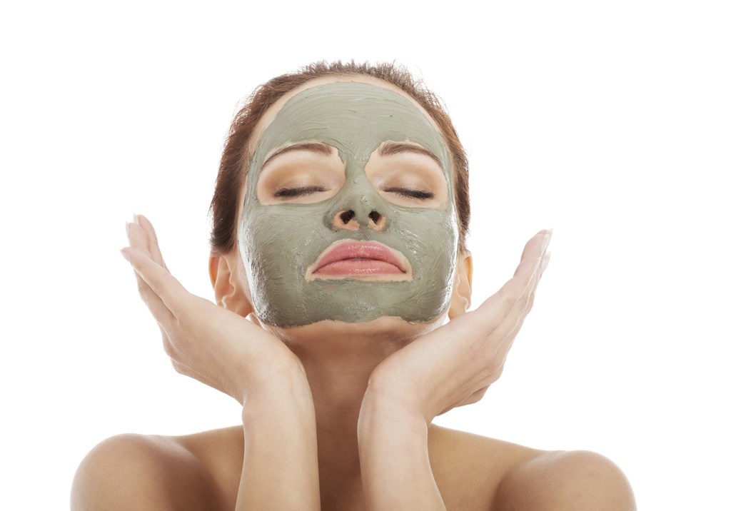 Detox na pele: as máscaras faciais que hidratam e renovam