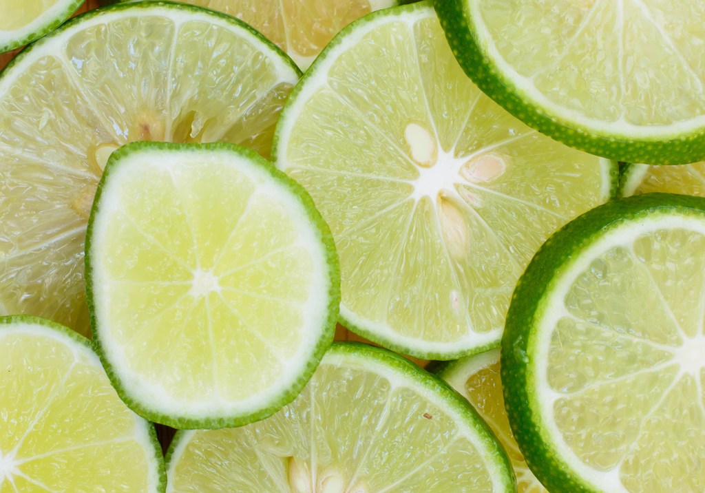Limão ajuda a queimar gordurinhas – mas é preciso saber a dose certa