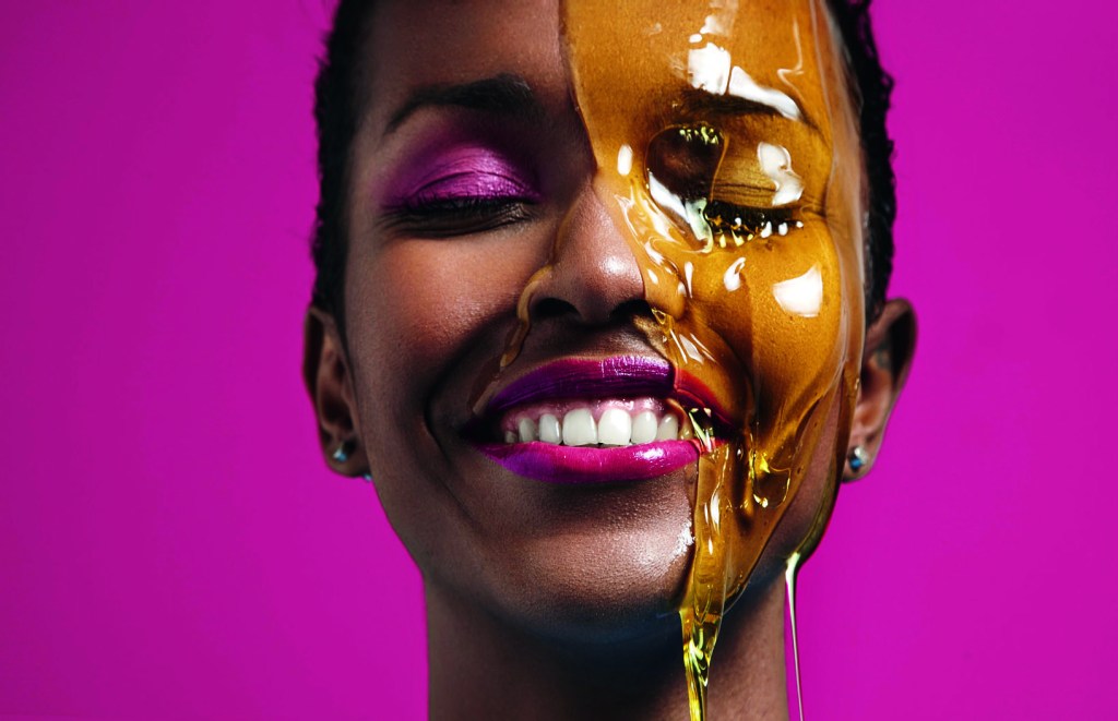 4 motivos para você passar óleo facial sem medo