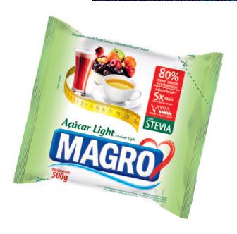 O Açúcar Light Magro com Stevia (R$ 8,87 o pacote de 500 g), da Lightsweet, adoça cinco vezes mais que o açúcar comum. Basta 1 grama (4 calorias) para uma xicrinha de café. Preços pesquisados em novembro de 2016.