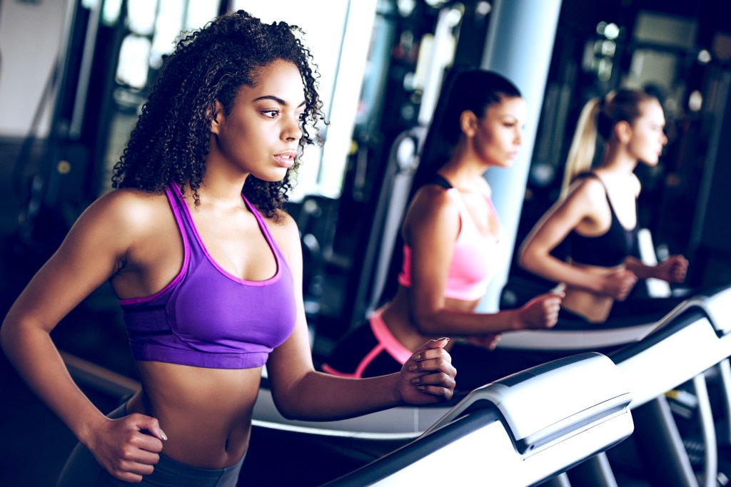 Personal responde: treinar em jejum emagrece mais?