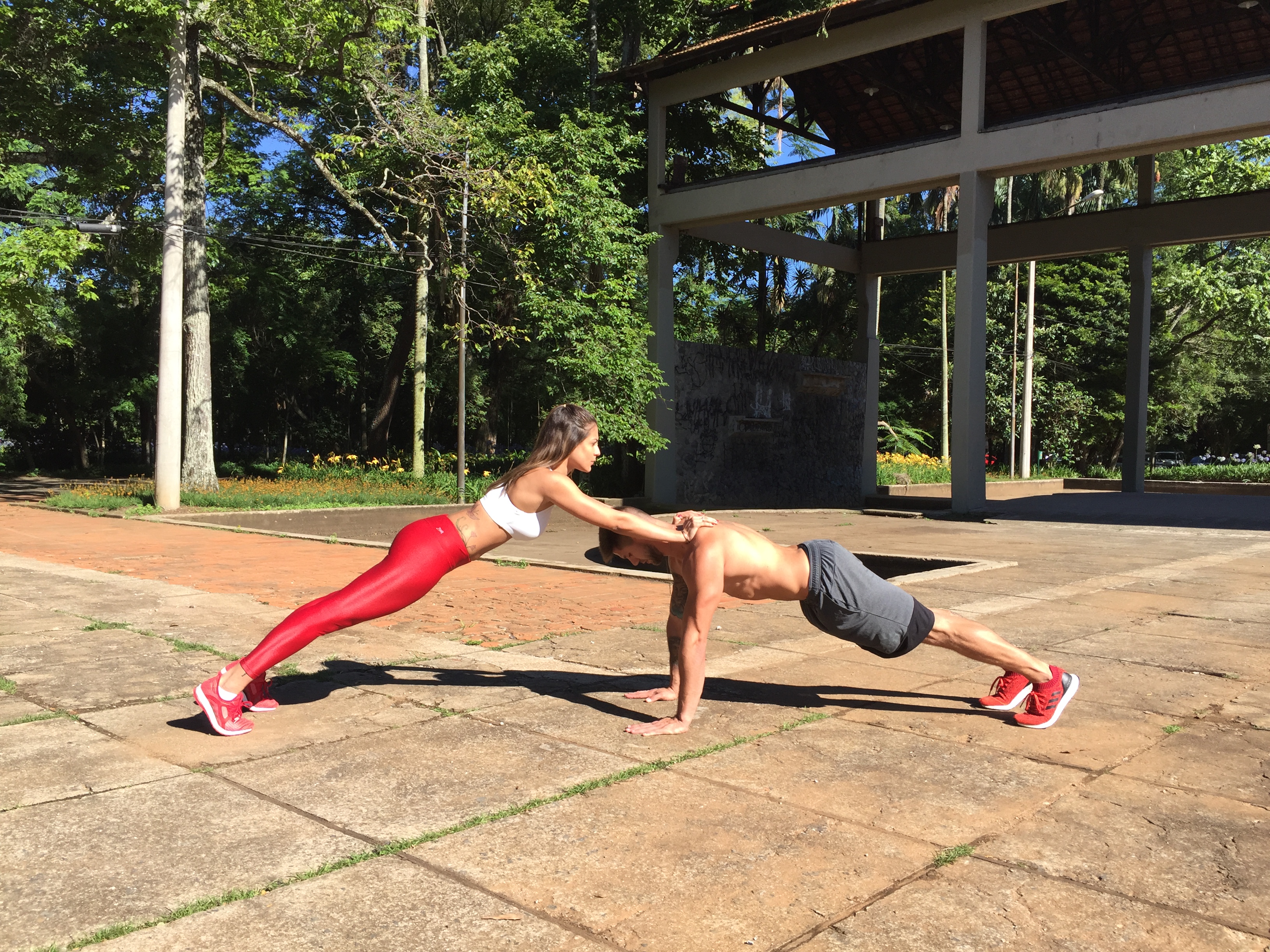 Treino Mahamudra para fazer em dupla nas férias