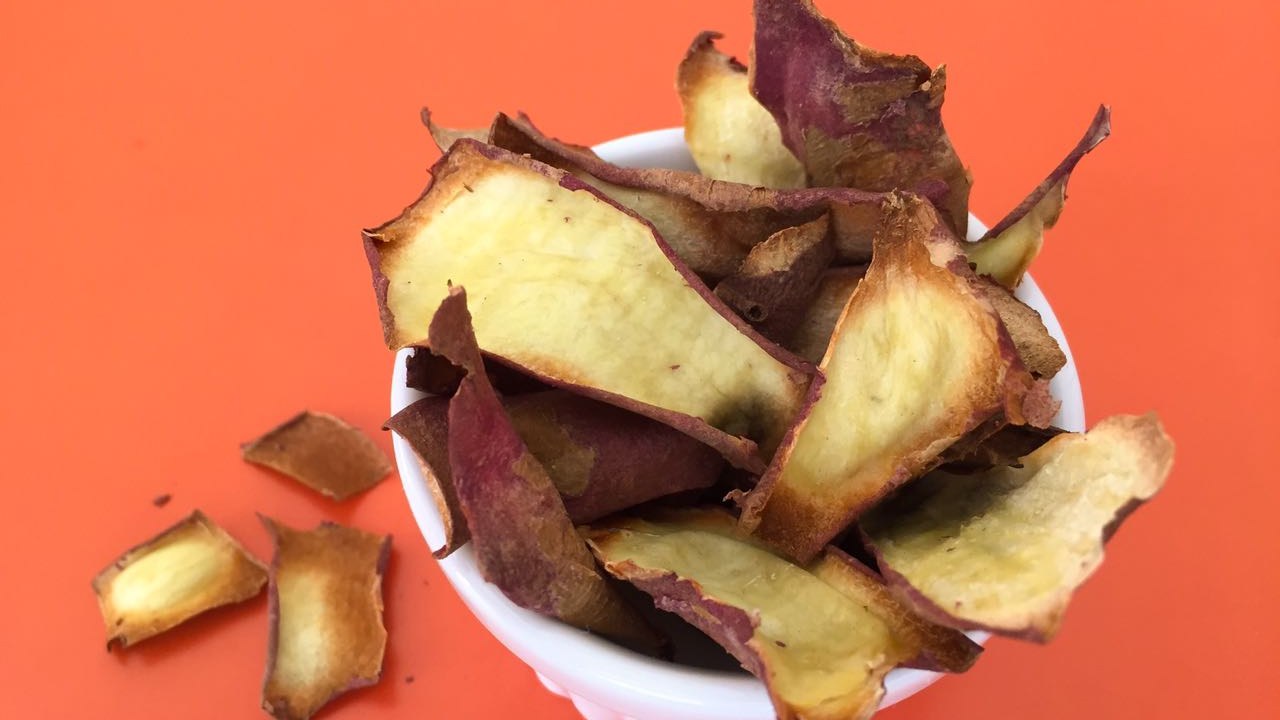 Chips de casca de batata-doce