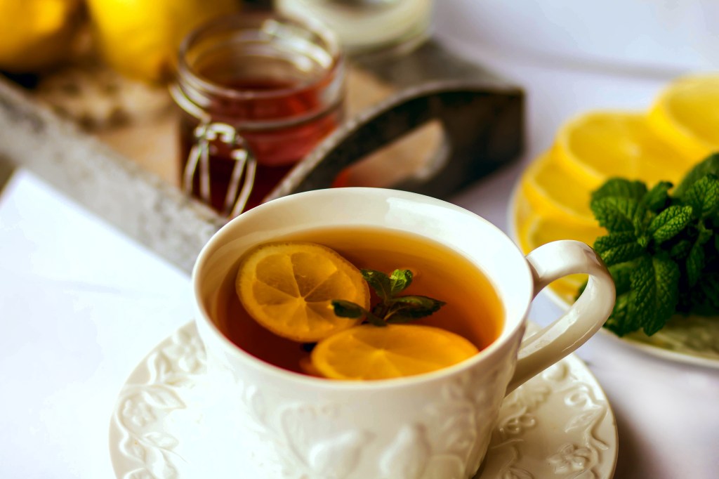 5 ervas e plantas que amenizam o stress e ajudam a relaxar