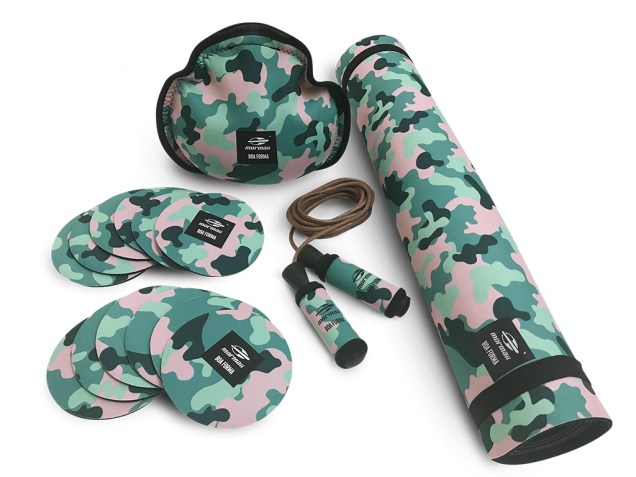 Kit Boa Forma para Mormaii, composto por tapete, corda de pular, círculo de marcação e sandbag; R$ 319,20, disponível em <a href="https://www.santaapolonia.com.br/boaforma" target="_blank" rel="noopener">www.santaapolonia.com.br/boaforma</a> (também é possível comprar os acessórios separadamente) Kit Boa Forma para Mormaii, composto por tapete, corda de pular, círculo de marcação e sandbag; R$ 319,20, disponível em <a href="https://www.santaapolonia.com.br/boaforma" target="_blank" rel="noopener">www.santaapolonia.com.br/boaforma</a> (também é possível comprar os acessórios separadamente)