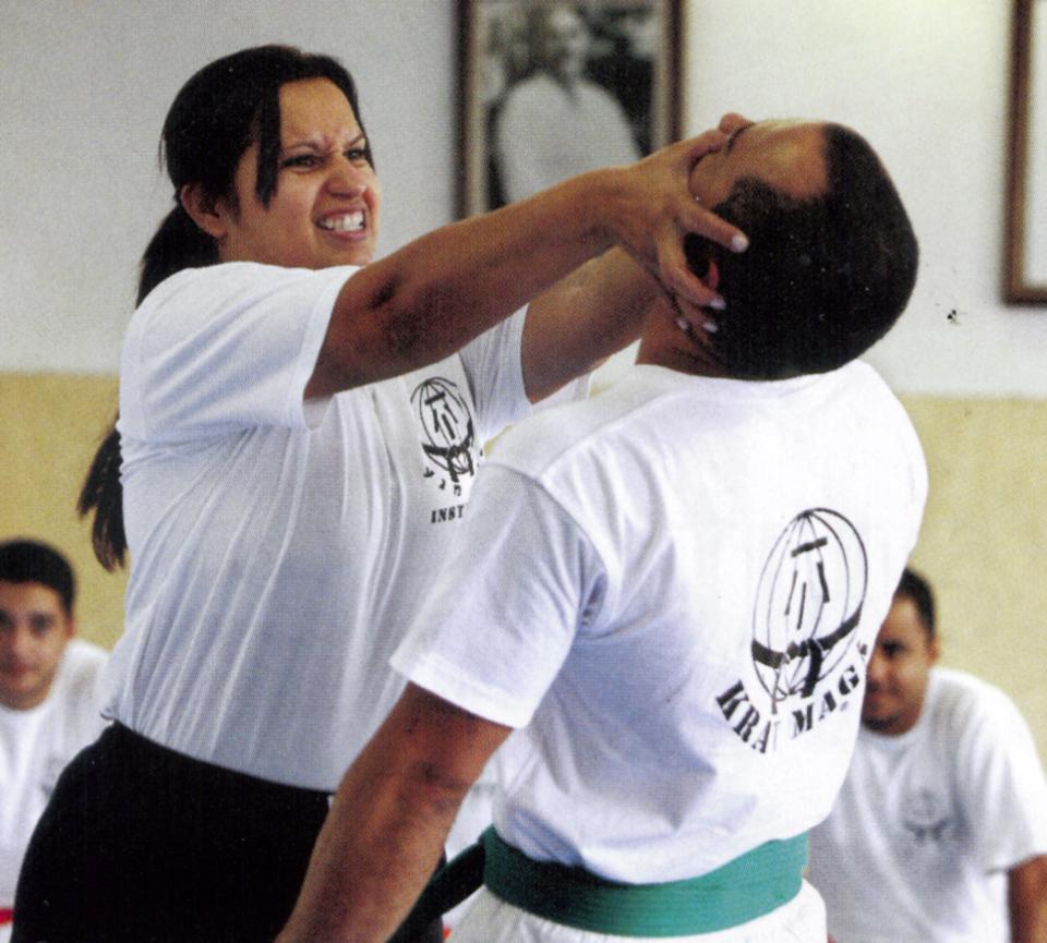 Krav maga: por que toda mulher deveria saber se defender
