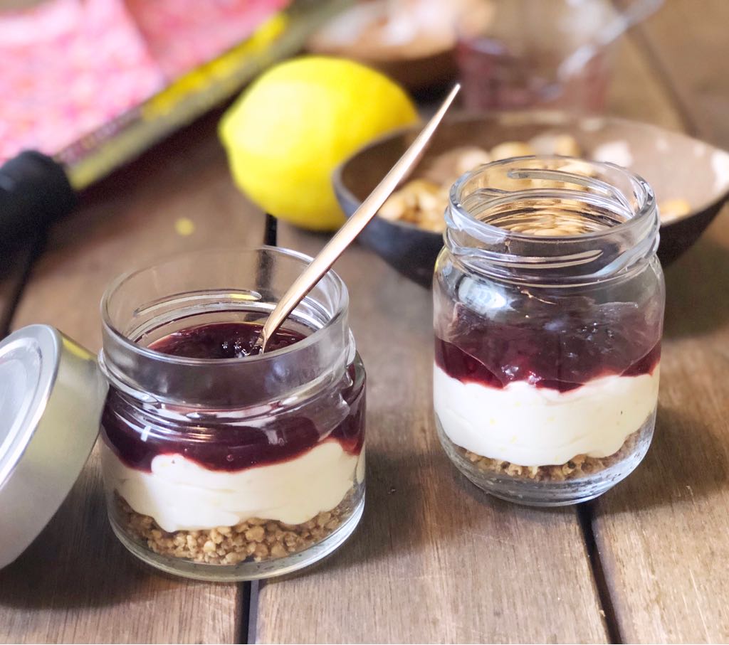 Cheesecake low carb no pote: versão levinha e prática da sobremesa