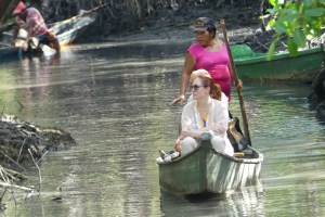 Cacá Filippini em canoa