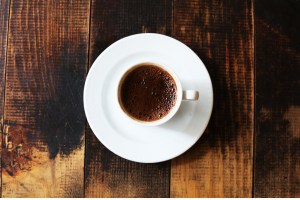 Café pode ajudar a combater Parkinson e demência, diz estudo