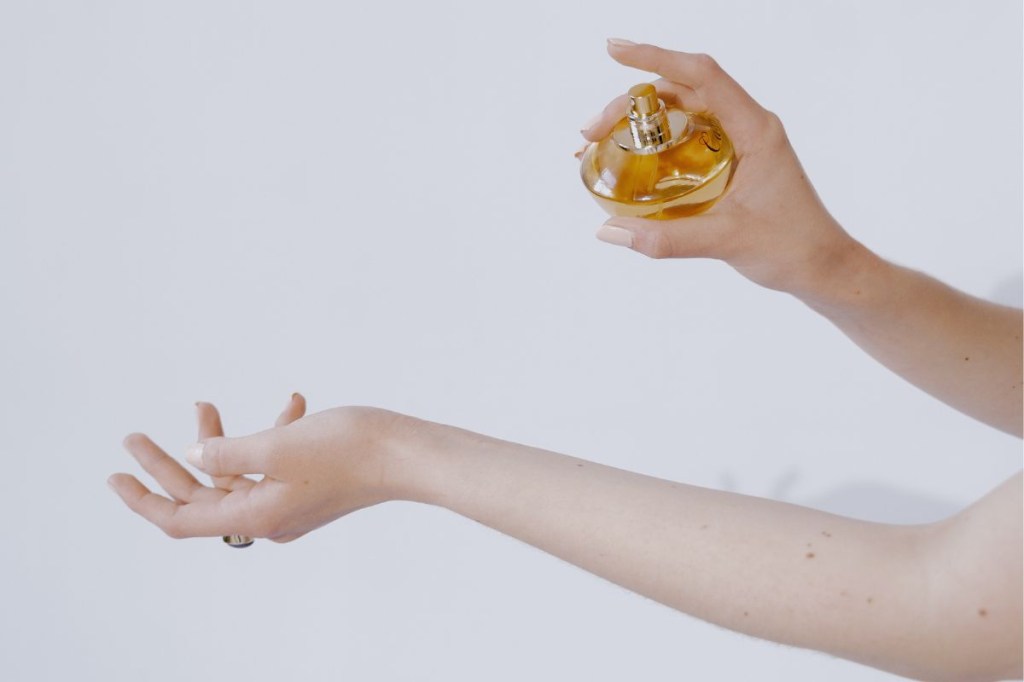 Fragrâncias imperdíveis para presentear neste Natal: conheça as melhores opções