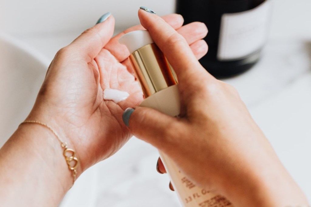 Creme, gel, sérum, mousse: qual a melhor textura para cada tipo de pele?