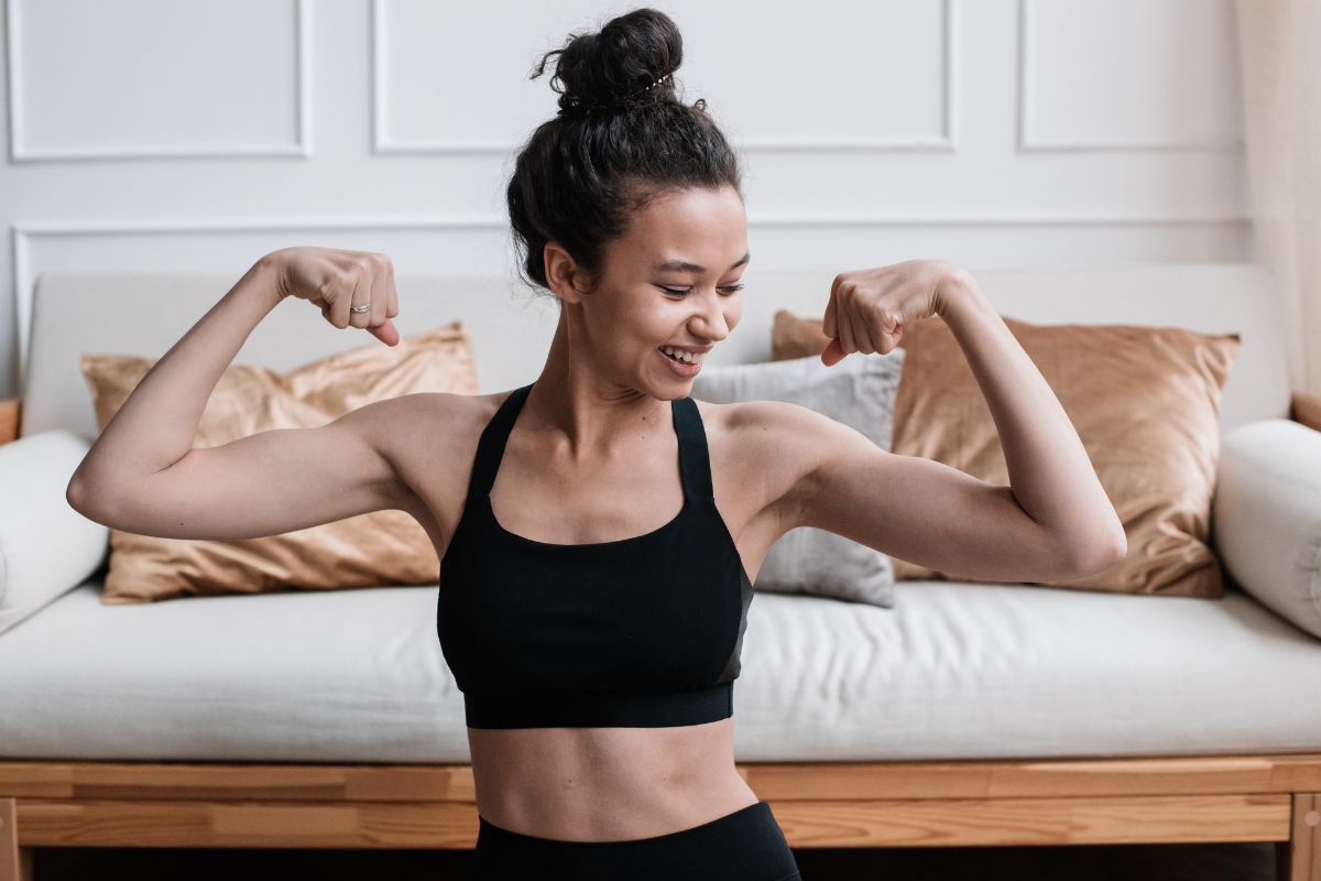 Treino feminino - dicas e a importância da mulher ganhar músculos