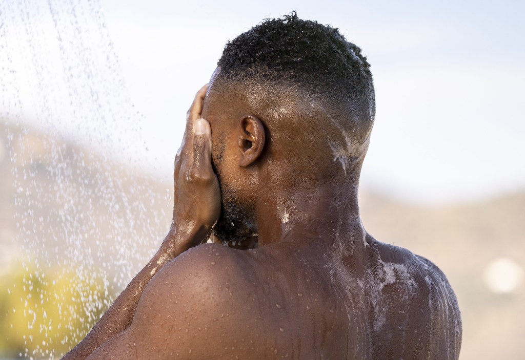Veja quais benefícios o banho quente oferece para o corpo e a mente