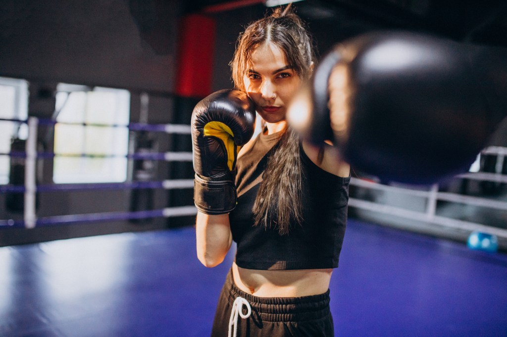 Veja como o boxe pode fazer bem para o corpo e mente das mulheres