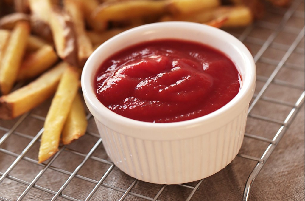 Veja do que é feito o ketchup e como escolher o melhor no mercado