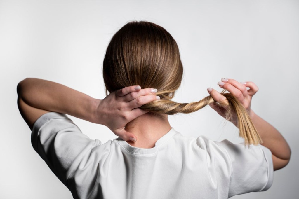 Como prender o cabelo sem quebrá-lo