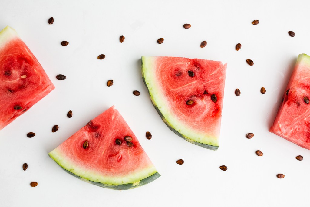 Veja quais são os benefícios da melancia para a pele