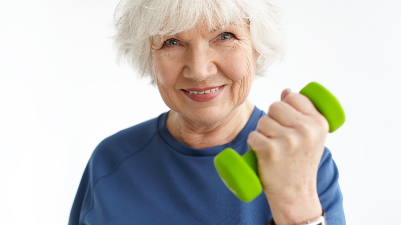 Entenda como os exercícios físicos fazem bem para idosos com Parkinson
