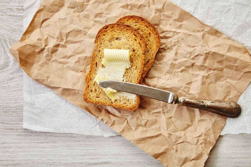 OMS deu recentemente uma nova orientação sobre escolher margarina ou manteiga