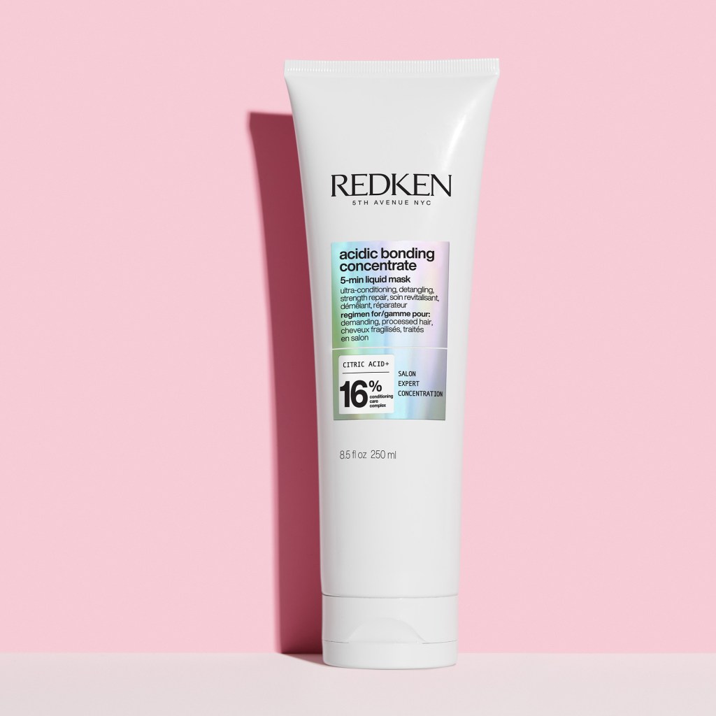 Redken-2023-EU-Acidic-Bonding-Concentrate-5min-Liquid-Mask-ATF-Lifestyle-4-2000x2000 (1) Luna Ousadia