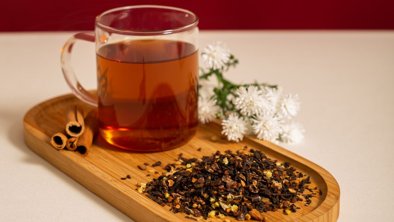 Veja os benefícios do chá vermelho para a saúde