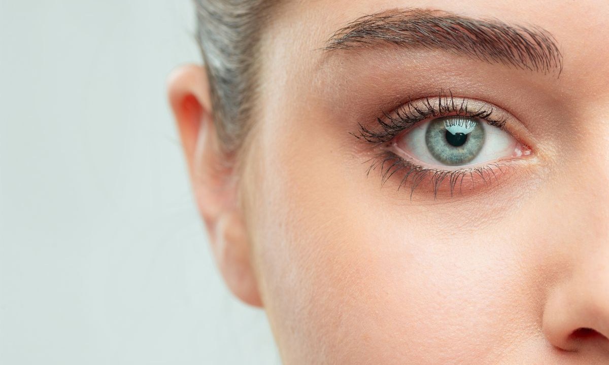 olhos claros são mais sensíveis à luz