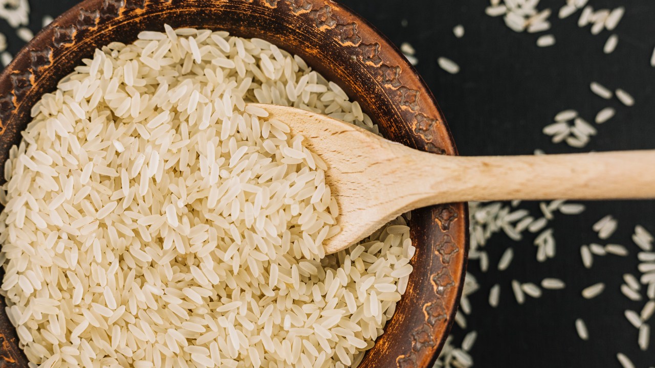 Veja os benefícios do arroz integral, vermelho e preto