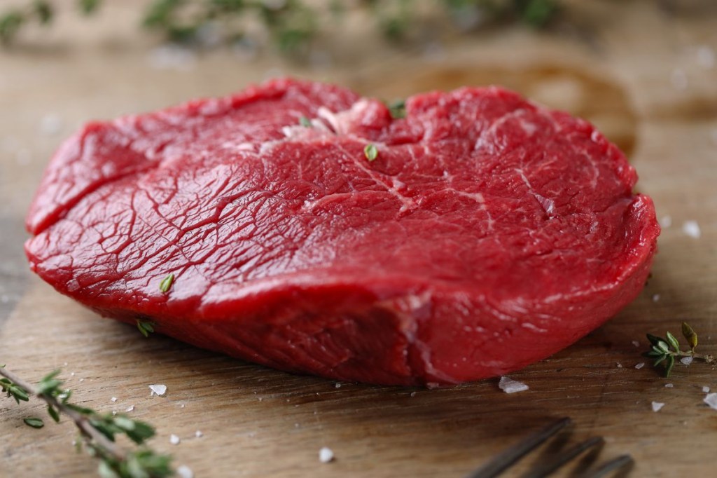 Não comer carne vermelha faz mal à saúde?
