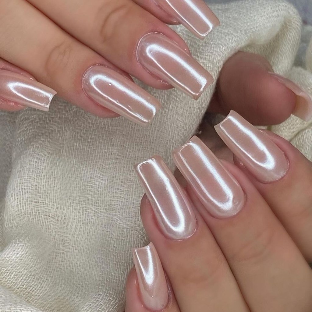 regimoviohairstyles unhas cromadas