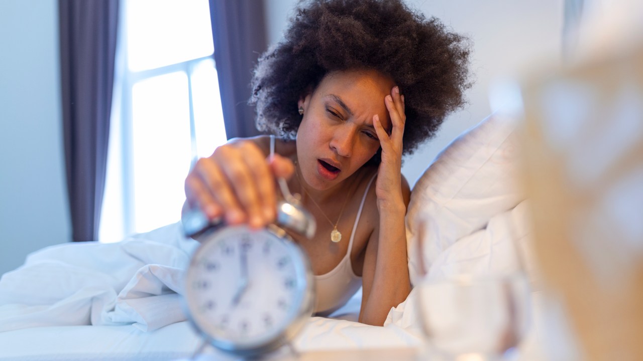 Confira dicas para evitar acordar cansado e ter uma noite de sono restauradora