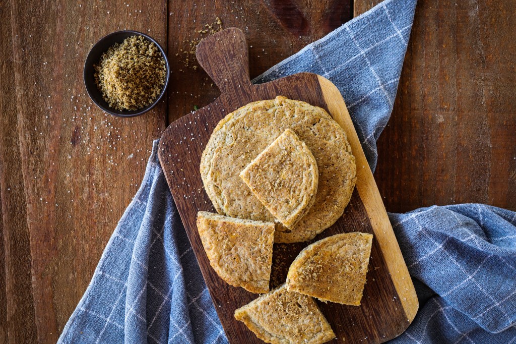 Pão integral de frigideira: receita é rica em fibras e dá mais saciedade