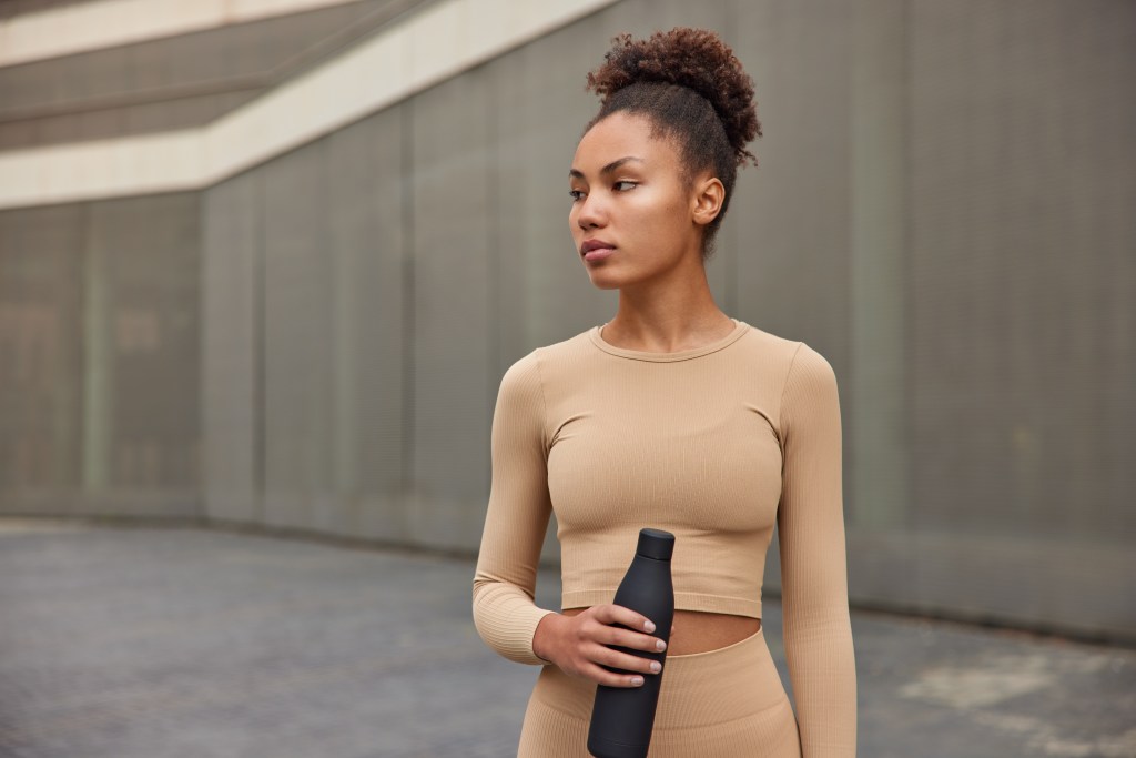 Como lavar roupas de treino: 3 orientações importantes