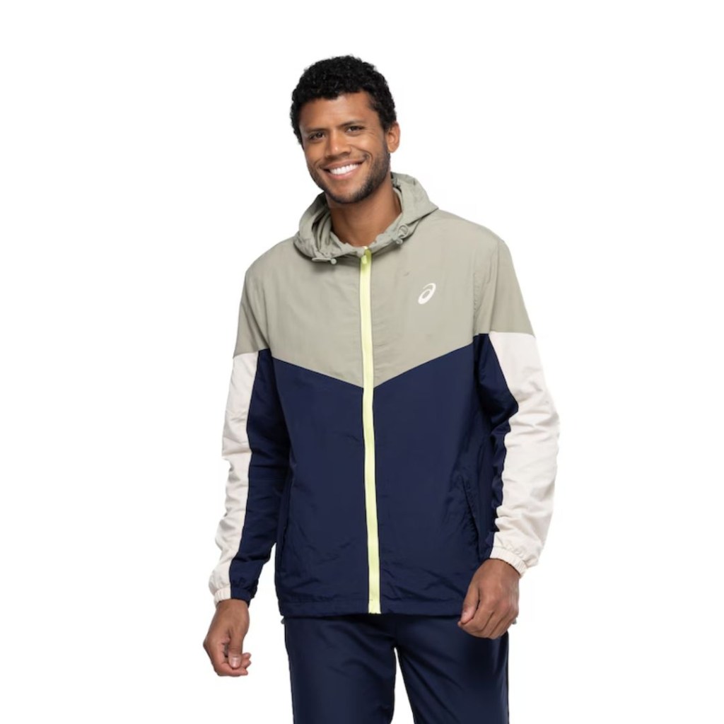 Jaqueta Masculina com Capuz Recortes