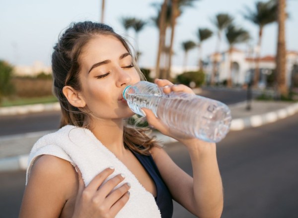 O que acontece se você não beber a quantidade certa de água diariamente