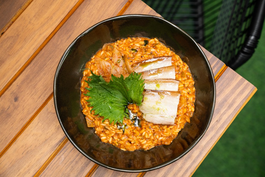 Sky Hall Garden_Risotto de quincci, pancetta curada, manteiga de togarashi cítrico_Belle Ribeiro (4) Sky Hall Garden