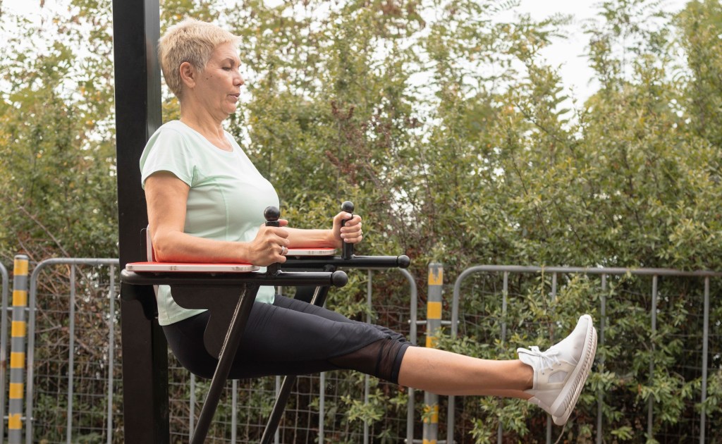 Como a barra paralela pode transformar seu treino de força e equilíbrio