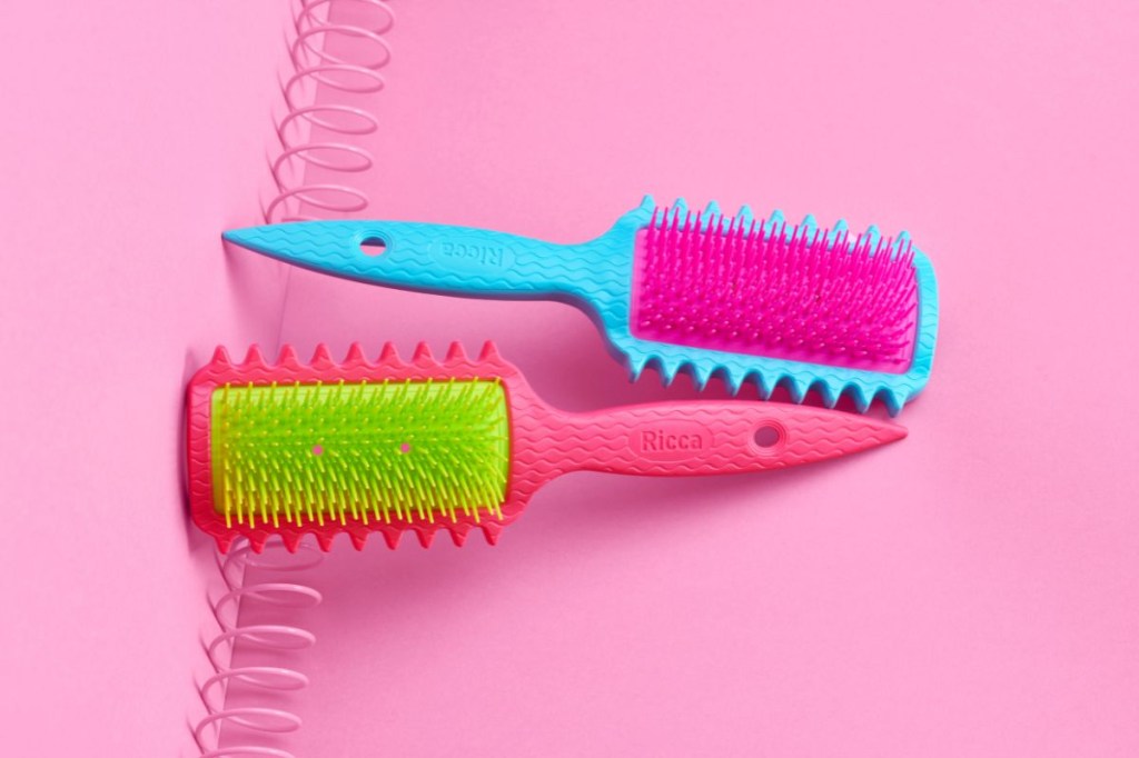 Testamos a Escova Flex Fita Curl: praticidade e definição para cacheados