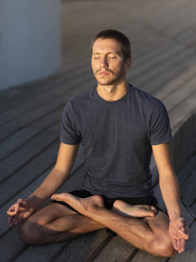 Capa de: 5 benefícios do yoga para a saúde do homem