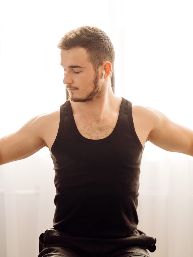 Capa de: Os cuidados necessários na execução da elevação lateral sentado