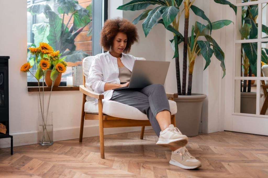 Ficar muito tempo sentado dá dor nas costas?