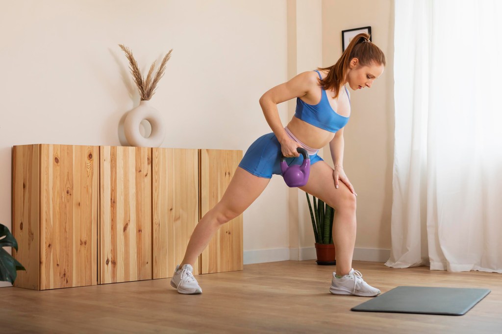 Treino de coxas: 5 exercícios para fortalecer e melhorar sua saúde