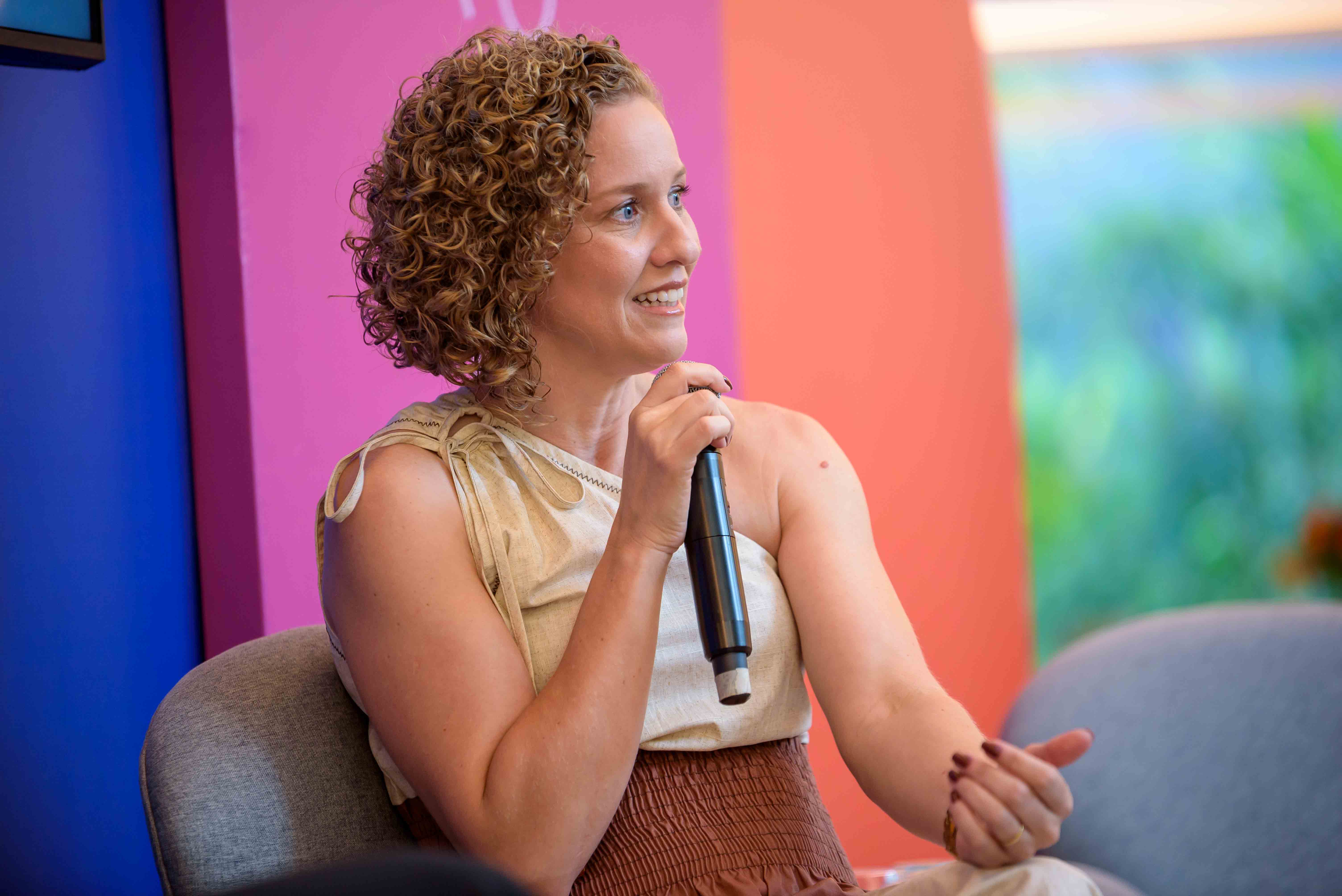 Yane Marques comenta sobre sua trajet&oacute;ria no esporte durante talk na Casa Cl&atilde; 2026