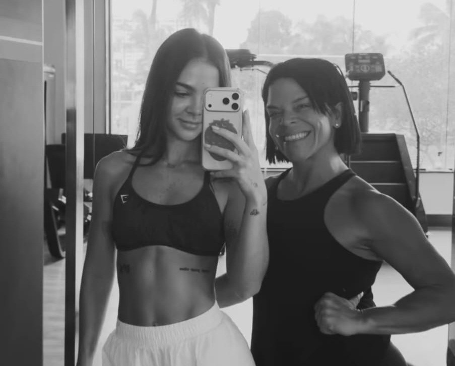 Seis meses depois de retomar rotina de treinos, Mel Maia mostra resultados